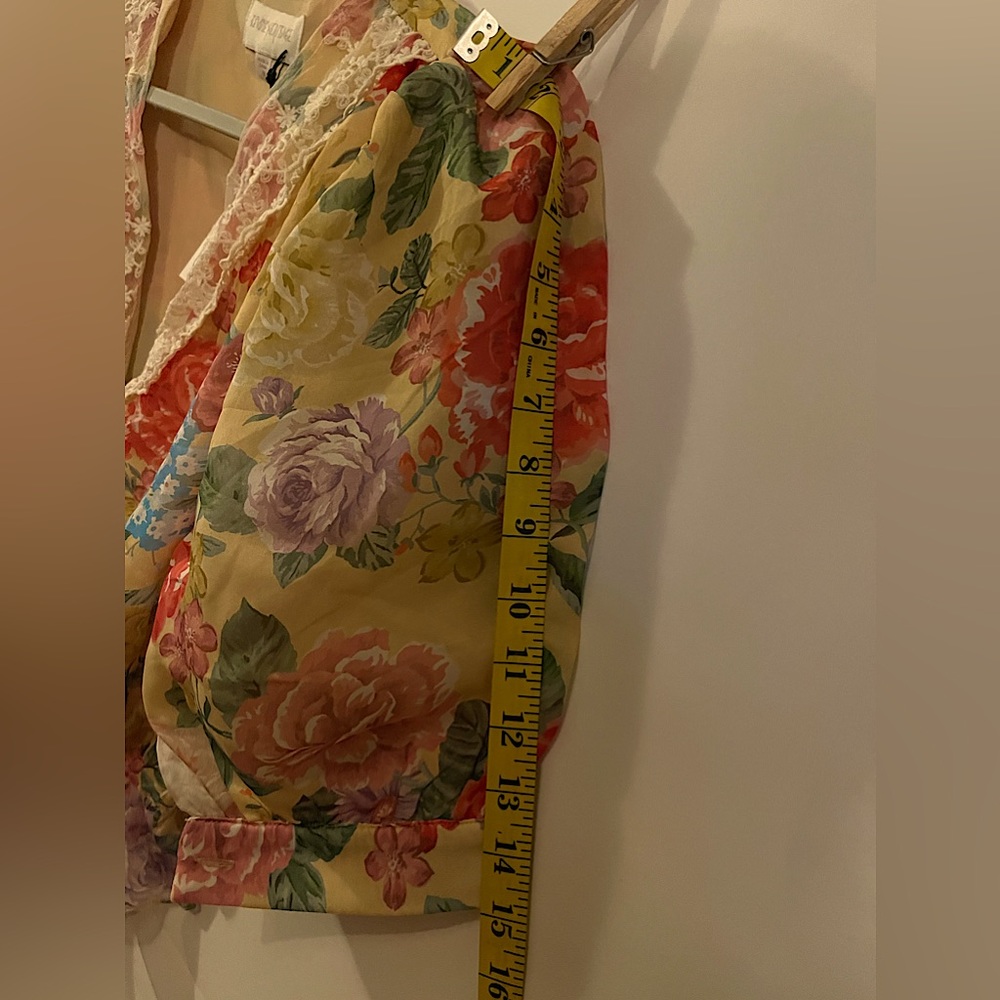 Silk Floral Blouse NWT - Picture 5 of 5